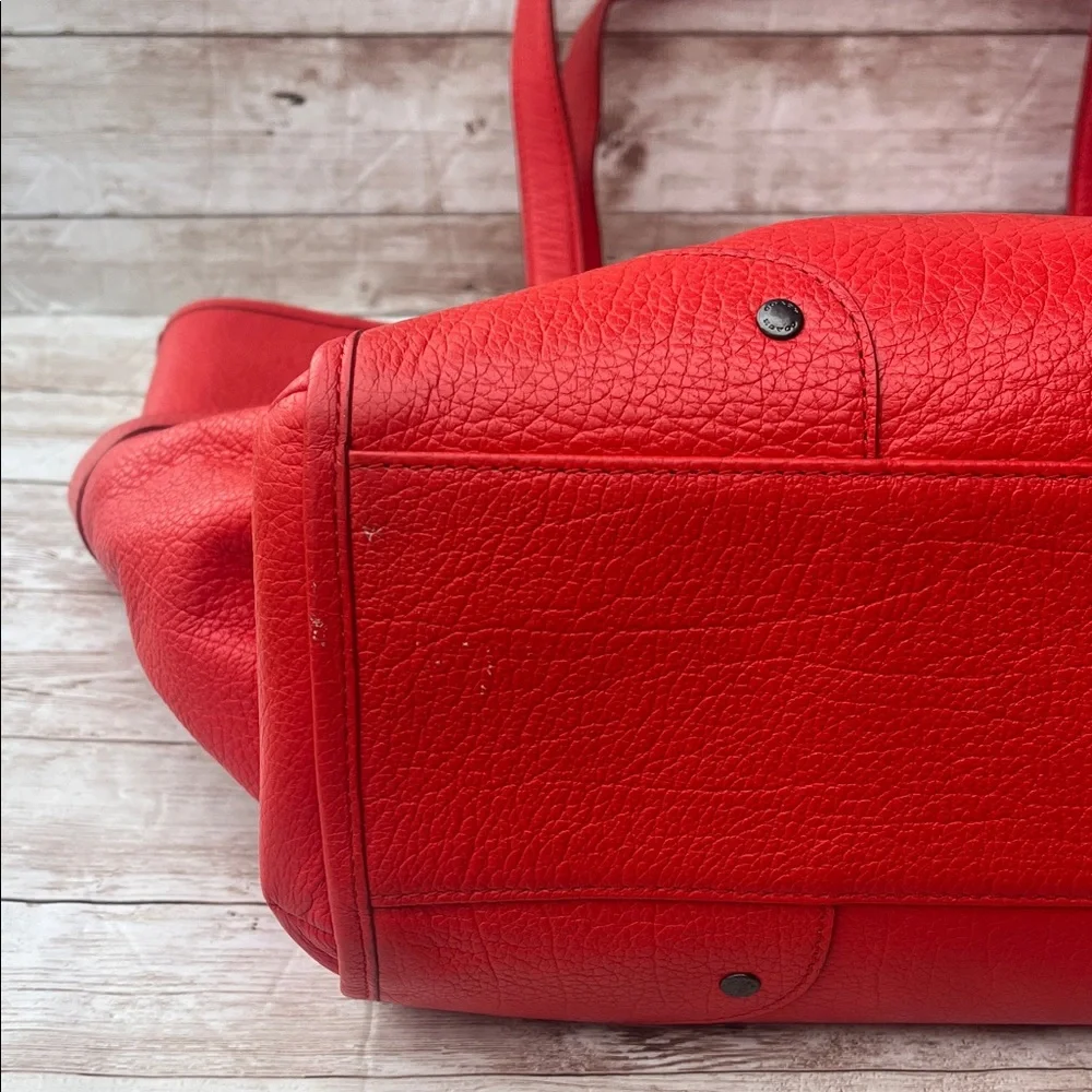 TOTE ONLY Coach Vibrant Red Orange Large Leather Tote